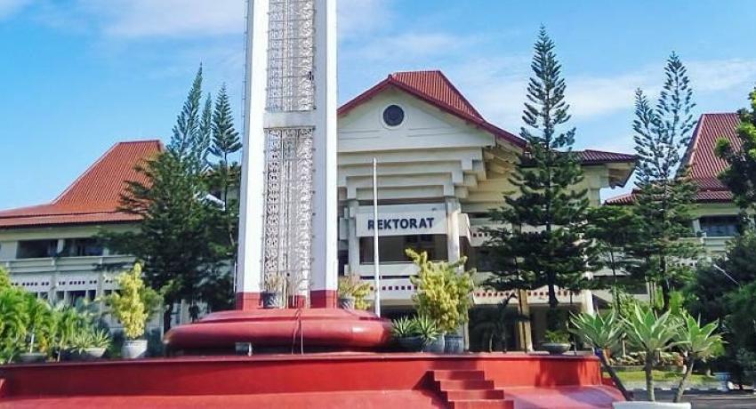 Gedung Rektorat UNY