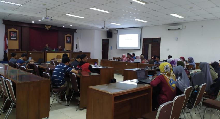 AWARDEE UNIVERSITAS NEGERI YOGYAKARTA ADAKAN DISKUSI PUBLIK DAN FGD PENULISAN KARYA AKADEMIK