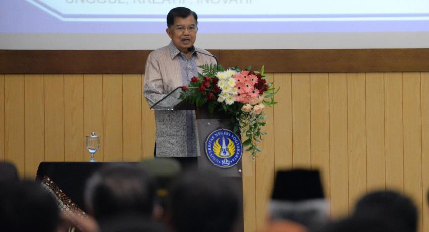 JUSUF KALLA: PENDIDIKAN GURU PENTING