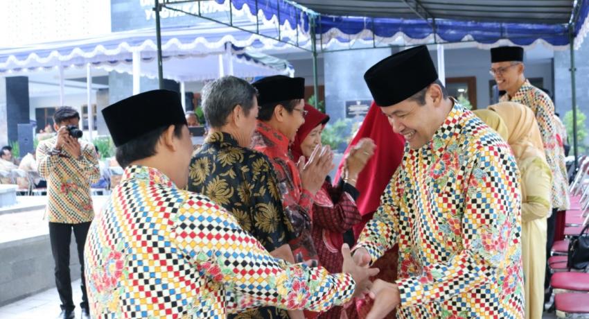 MEMBANGUN KEBERSAMAAN DAN KEKELUARGAAN UNTUK MEWUJUDKAN KEUNGGULAN