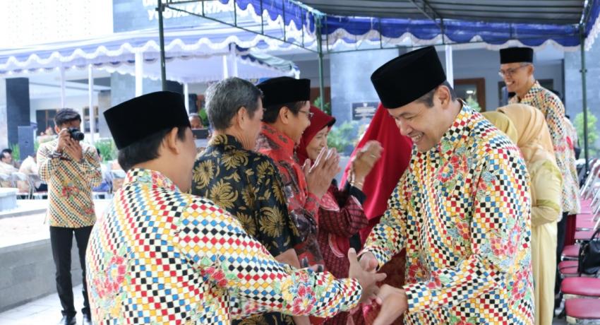 MEMBANGUN KEBERSAMAAN DAN KEKELUARGAAN UNTUK MEWUJUDKAN KEUNGGULAN