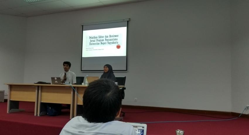 MEMBEDAH AKTUALITAS PERAN MAHASISWA DALAM PERSPEKTIF KEPEMIMPINAN MELALUI DEBAT DAN ESAI 