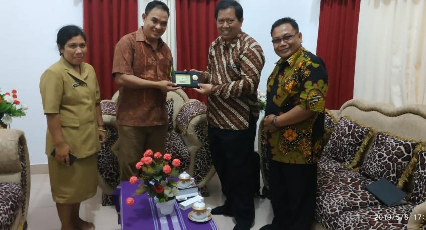 PENGUATAN KERJA SAMA UNY-KABUPATEN SUMBA BARAT