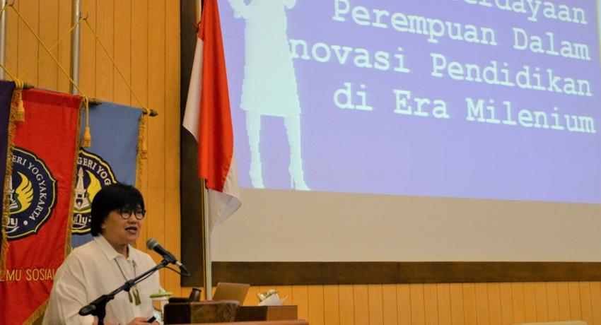 SEMINAR DWP UNY:PEMBERDAYAAN PERAN WANITA DAN MEMAHAMI POTENSI ANAK 