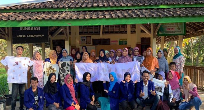  PELATIHAN PEMBUATAN ECOPRINT OLEH KKN UNY