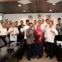  DEKATKAN DENGAN SEKOLAH, UNY ADAKAN PROGRAM PENUGASAN DOSEN DI SEKOLAH