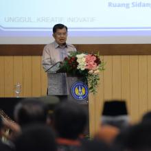 JUSUF KALLA: PENDIDIKAN GURU PENTING