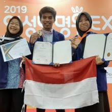   INOVATOR UNY RAIH TIGA MEDALI PENGHARGAAN DI AJANG KOREA INTERNATIONAL WOMEN’S INVENTOR EXPOSITION (KIWIE) 