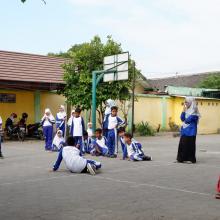 PENDIDIKAN KARAKTER MELALUI PERMAINAN TRADISIONAL 