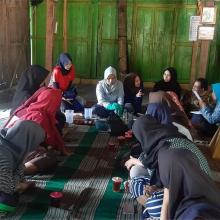   PELATIHAN PEMBUATAN SABUN DARI MINYAK JELANTAH UNTUK WARGA PADUKUHAN JARANMATI 1 OLEH MAHASISWA KKN UNY K027 